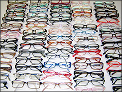 第9回アゼルバイジャン難民・国内避難民視力支援活動寄贈品特別製作眼鏡102組